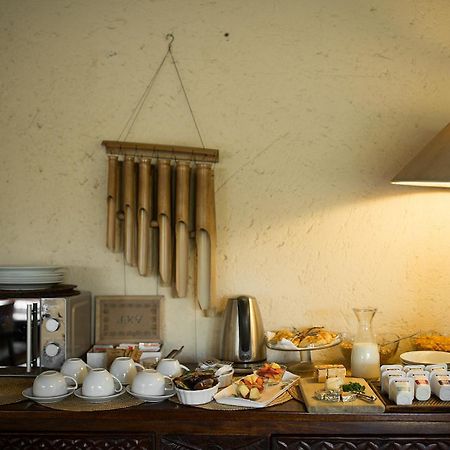 50 On Shepherd Boutique Guest House Сандтън Екстериор снимка