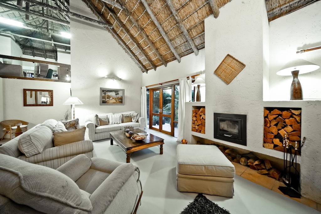 50 On Shepherd Boutique Guest House Сандтън Екстериор снимка