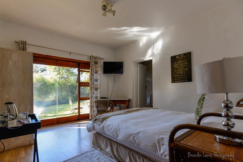 50 On Shepherd Boutique Guest House Сандтън Екстериор снимка