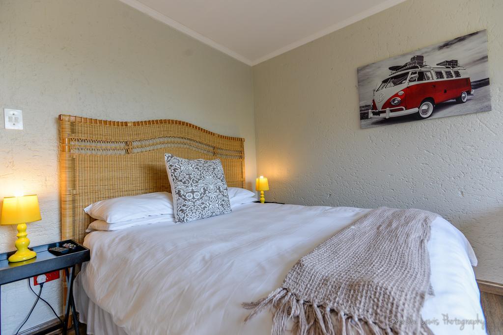 50 On Shepherd Boutique Guest House Сандтън Екстериор снимка