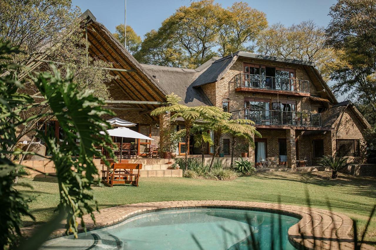 50 On Shepherd Boutique Guest House Сандтън Екстериор снимка